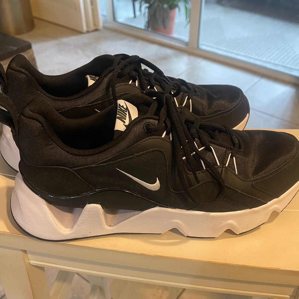 Women’s Nikes